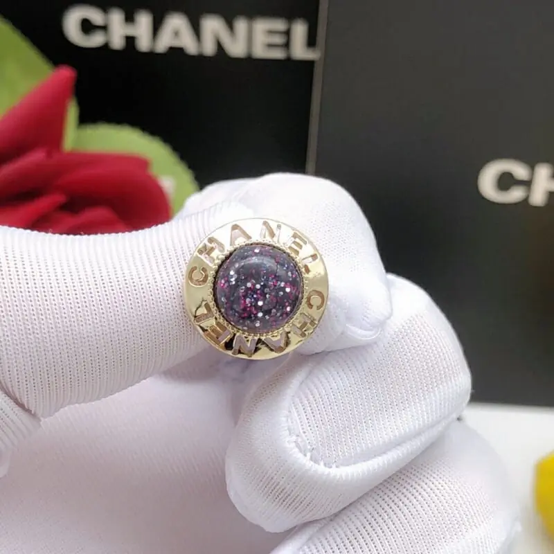 chanel boucles doreilles pour femme s_122a66b2